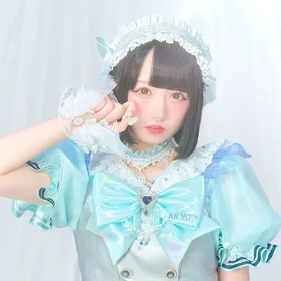 MORE* 汐森すみれ